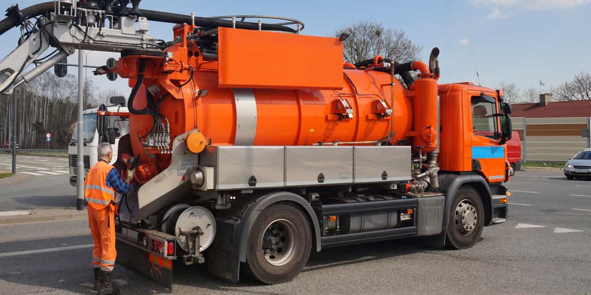 Camion d’hydrocurage Boudnib pour tous vos besoins en débouchage, pompage et curage de canalisations Boudnib